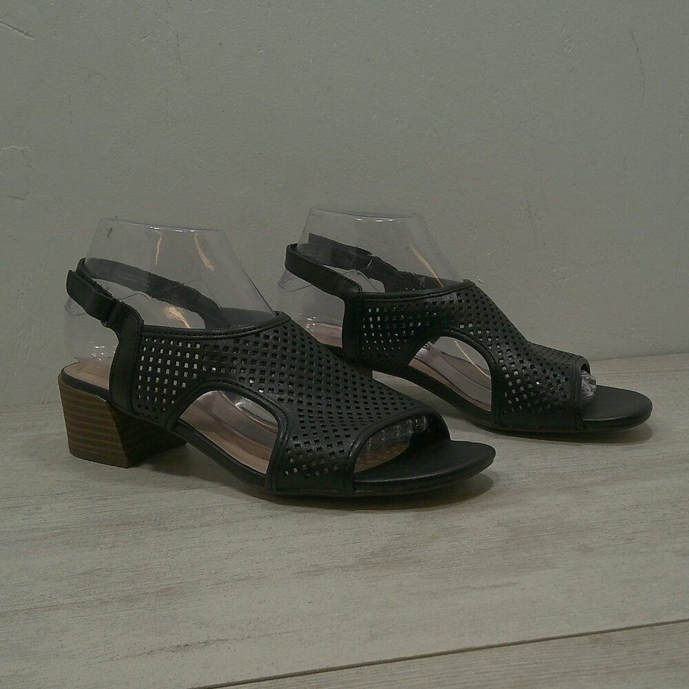 Clarks Caroleigh Star Leather Comfort Sling Back Low Block Heel Sandals Size 8.5